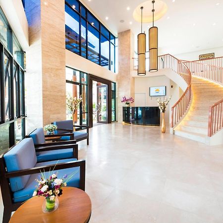 The Lunar Patong Phuket Bagian luar foto