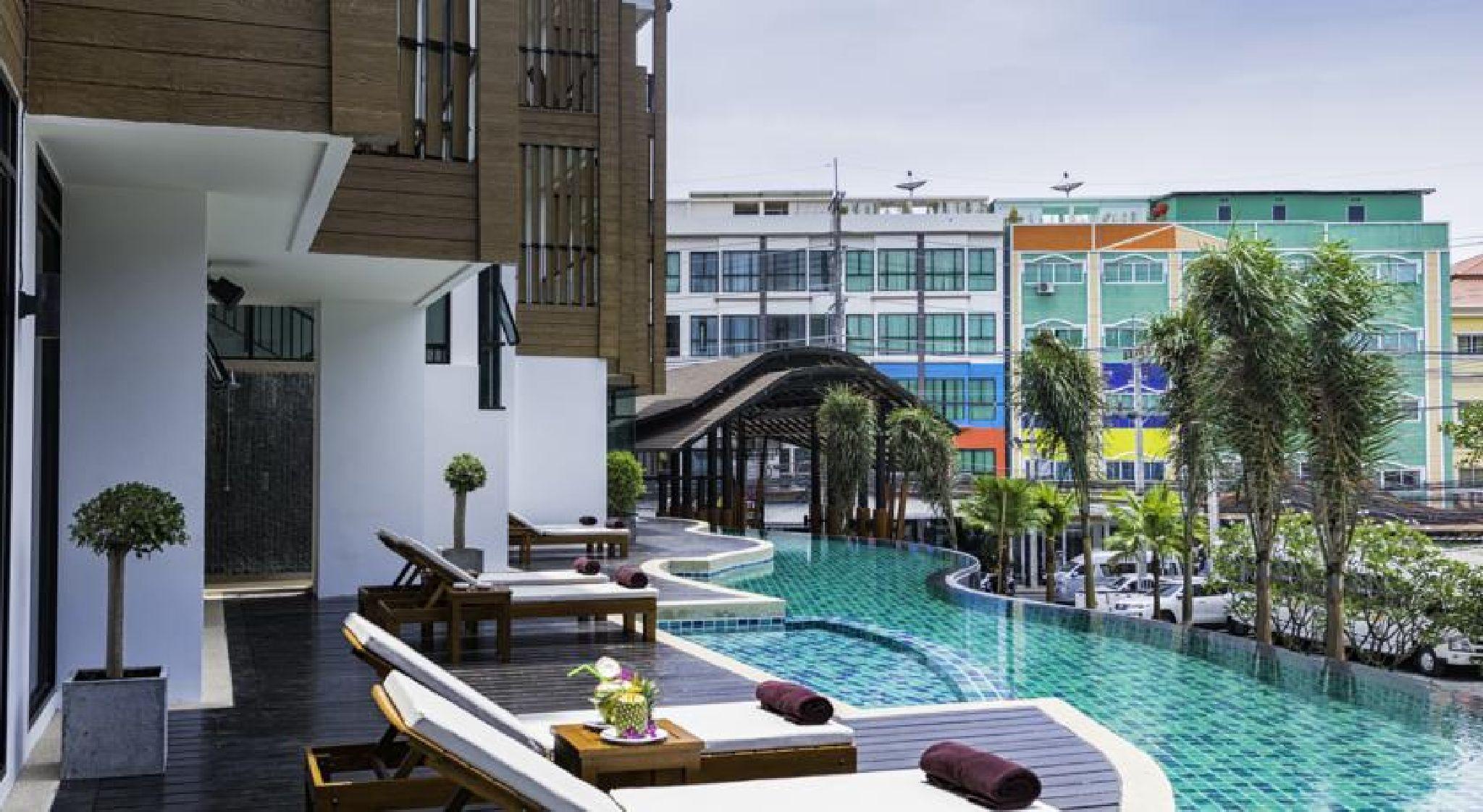 The Lunar Patong Phuket Bagian luar foto